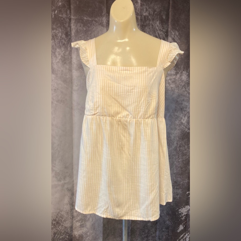 HP🎉🎉 Ingrid & Isabel sleeveless maternity top medium